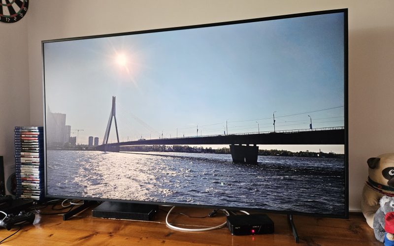 televizorul-care-ti-transforma-casa-in-galerie-de-arta-–-samsung-the-frame-pro.-cand-tv-ul-iti-fura-privirea-ca-un-tablou