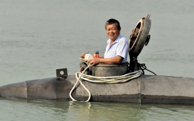 fara-studii-de-specialitate-si-fara-ajutor-–-cum-si-a-construit-un-fermier-chinez-propriul-submarin-perfect-functional