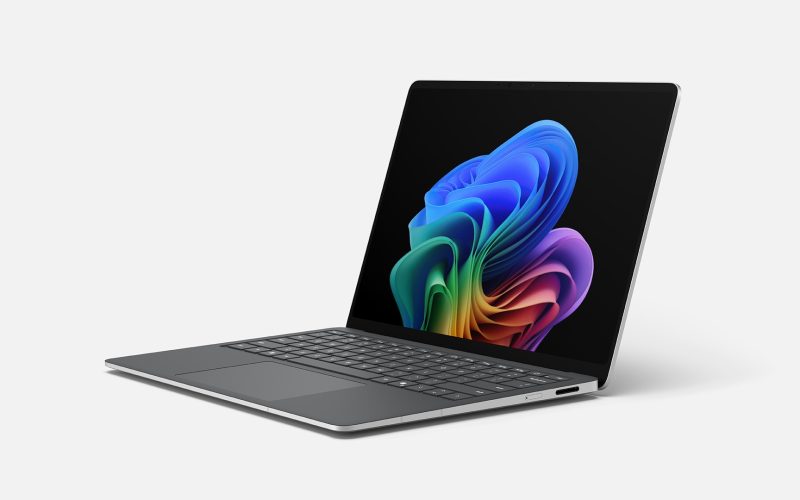 microsoft-lanseaza-surface-laptop-7-cu-5g
