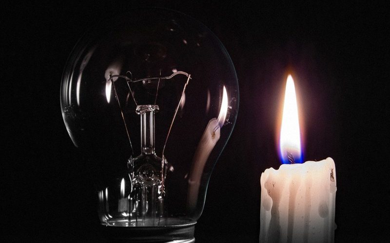 ti-s-au-stricat-electronicele-si-electrocasnicele-din-casa-in-urma-penelor-de-curent,-ai-dreptul-la-despagubiri.-cum-obtii-compensatiile-de-la-furnizori