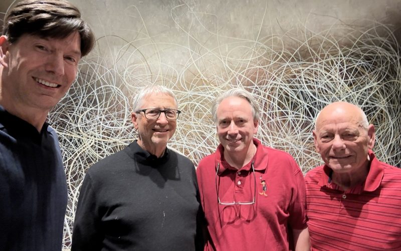 bill-gates-si-linus-torvalds-s-au-intalnit-pentru-prima-data:-ce-inseamna-asta-pentru-tehnologie,-de-fapt