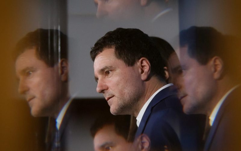 noua-tentativa-de-frauda-online:-imaginea-lui-nicusor-dan,-folosita-in-scheme-de-„investitii-rapide”.-la-ce-trebuie-sa-fii-atent