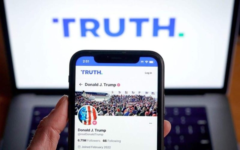 donald-trump-lanseaza-truth-search-ai-pe-platforma-truth-social,-in-parteneriat-cu-perplexity