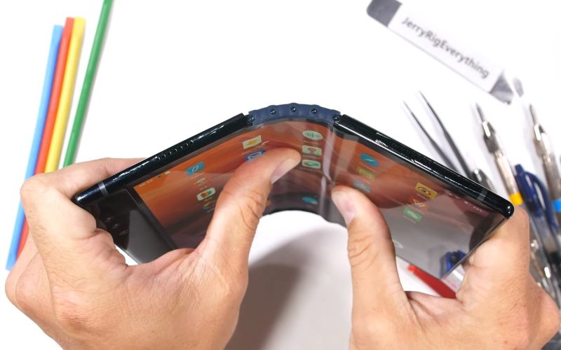crestere-record-pentru-pliabile-in-europa,-insa-samsung-pierde-teren-in-fata-rivalilor-chinezi