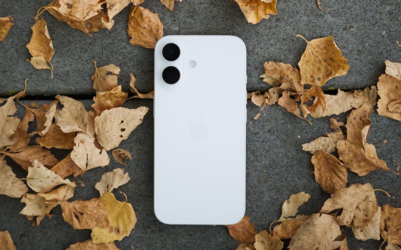 primii-pasi-cand-cumperi-un-iphone-nou:-setari-esentiale,-confidentialitate-si-transfer-rapid