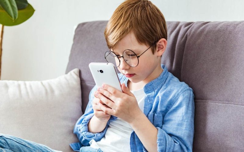openai-introduce-control-parental-pentru-chatgpt.-ce-presupune-noul-sistem