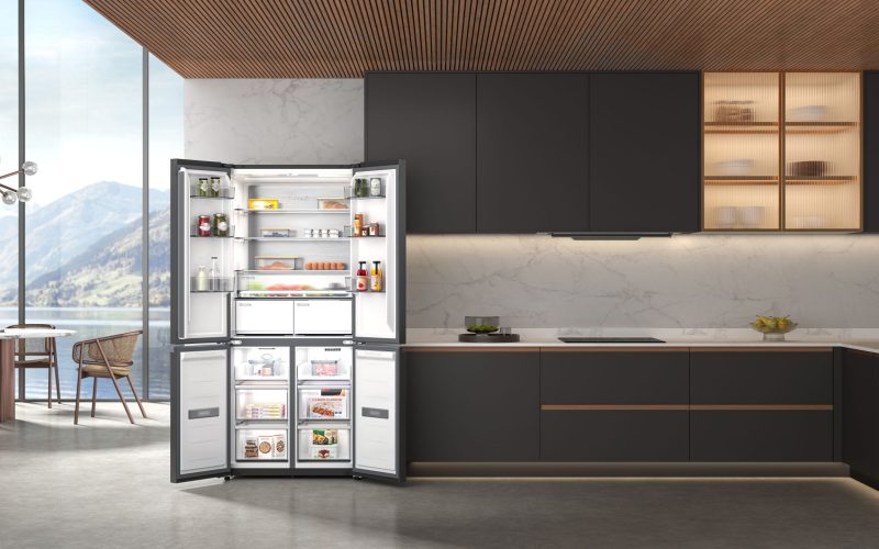 tcl-la-ifa-2025-–-list-inovatiilor-dezvaluite-la-berlin,-de-la-televizoare-si-monitoare,-la-smartphone-uri-si-si-smart-home