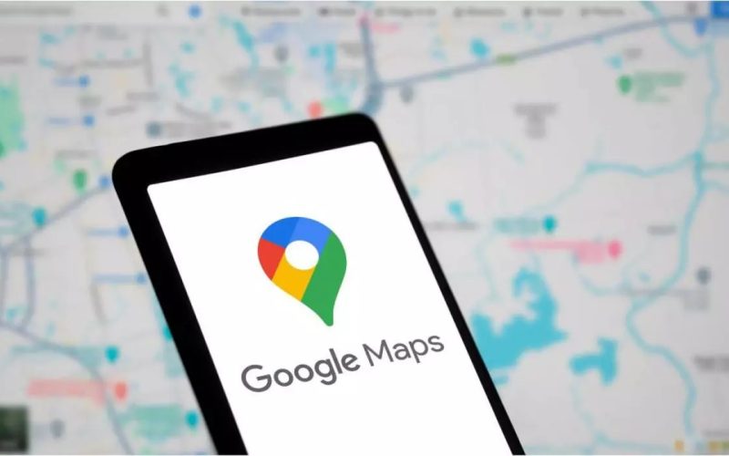 google-maps-introduce-alerte-vizuale-pe-ecranul-de-blocare-pentru-navigare-mai-simpla.-cum-functioneaza-si-ti-face-viata-mai-usoara