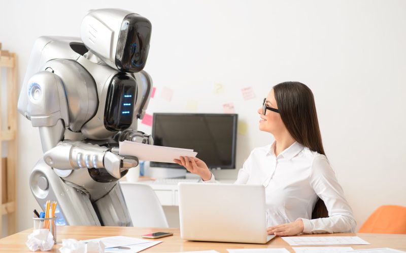 cum-obtii-fonduri-europene-mai-usor:-un-robot-cu-inteligenta-artificiala-va-raspunde-la-toate-intrebarile
