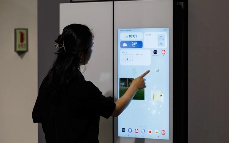 samsung-aduce-reclame-pe-frigiderele-inteligente-din-sua,-starnind-nemultumirea-utilizatorilor