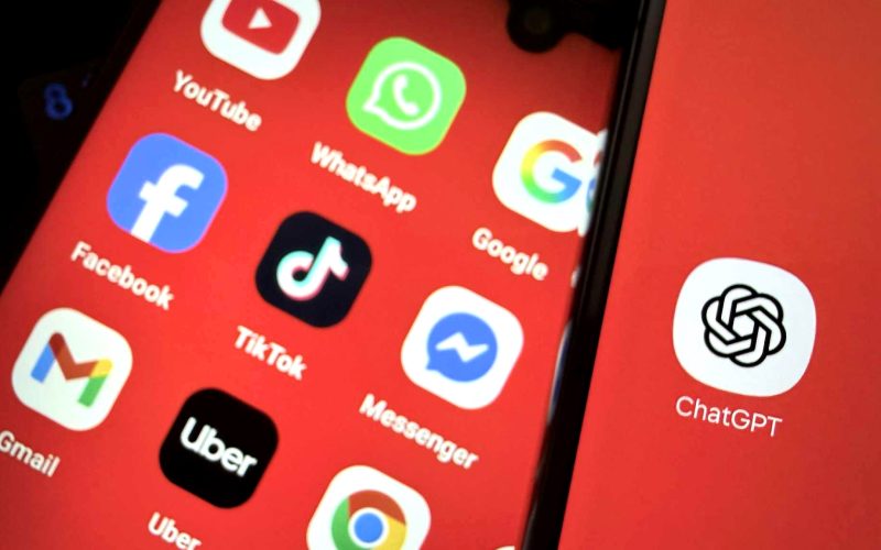 chatgpt-poate-controla-aplicatii-terte,-inclusiv-pe-telefon,-direct-din-chat