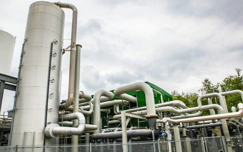 aerul-lichid,-tehnologie-uitata-de-50-de-ani,-reduce-dependenta-de-gaz.-prima-unitate-comerciala-porneste-in-2026