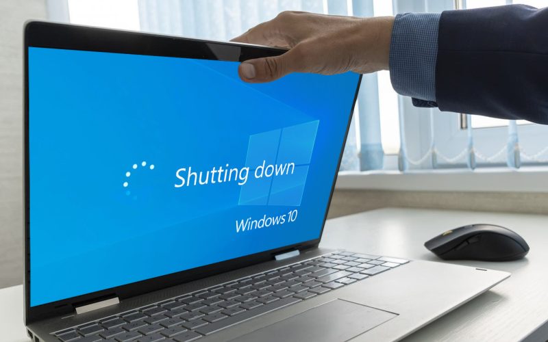 oficial,-din-14-octombrie-2025,-toti-utilizatorii-de-calculatoare-cu-windows-10-sunt-mai-expusi-la-atacuri-si-escrocherii,-dupa-ce-suportul-microsoft-s-a-incheiat