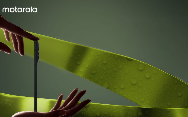 ar-putea-fi-cel-mai-subtire-telefon-din-2025-si-vine-de-la-motorola.-alternativa-la-iphone-air-are-doar-5,99-milimetri