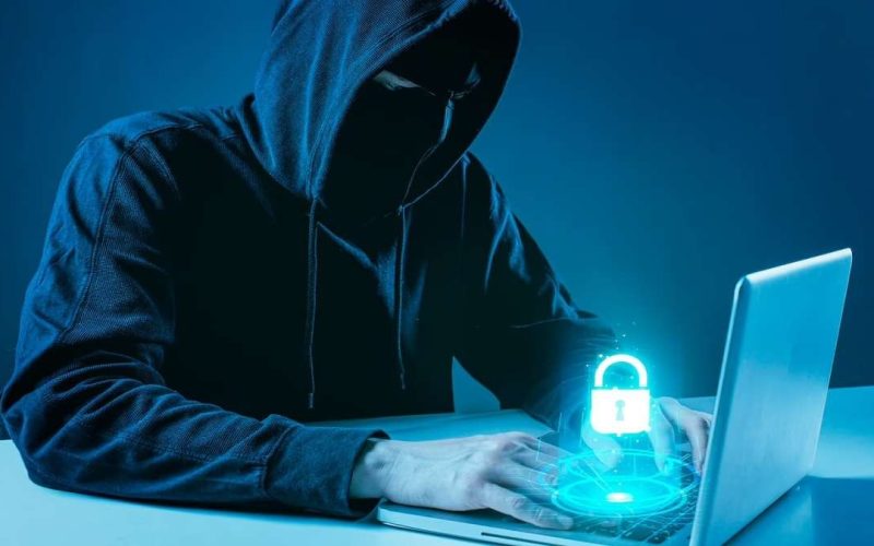 cercetatorii-descopera-vulnerabilitati-in-chatgpt-care-pot-permite-atacatorilor-sa-fure-date-personale