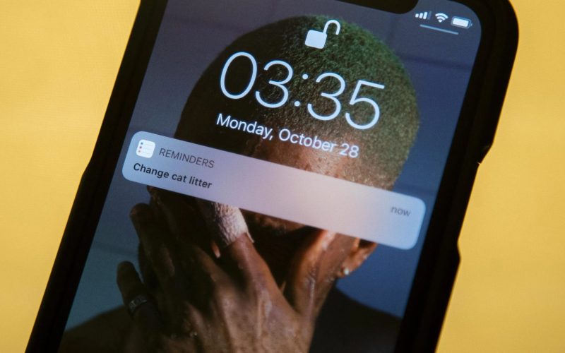 cum-sa-folosesti-reminders-si-calendar-pe-iphone-ca-sa-iti-organizezi-viata:-ghid-complet-pentru-liste-inteligente-si-alerte-bazate-pe-locatie