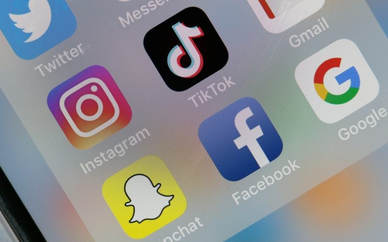marile-platforme-digitale,-acuzate-ca-au-ascuns-intentionat-riscurile-pentru-copii:-facebook,-google,-snapchat-si-tiktok-in-fata-unui-proces-de-amploare-in-sua