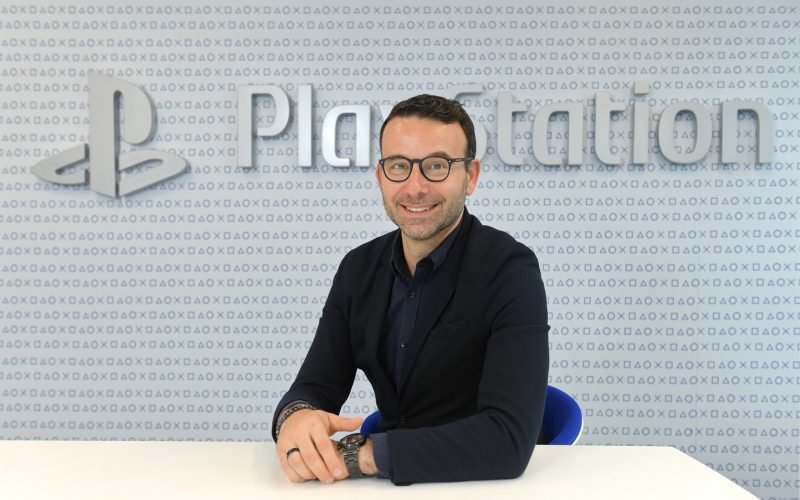 interviu-exclusiv-cu-raffaele-zeppieri-–-mesajul-directorului-de-marketing-al-playstation-pentru-gamerii-romani.-ce-surprize-te-asteapta-in-2026,-de-la-jocuri-noi-la-strategii-pliate-pe-cerintele-publicului